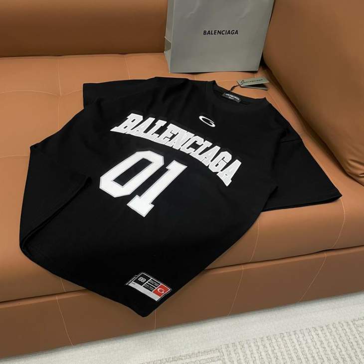 Picture of Balenciaga T Shirts Short _SKUBalenciagaS-XLzztr0621446